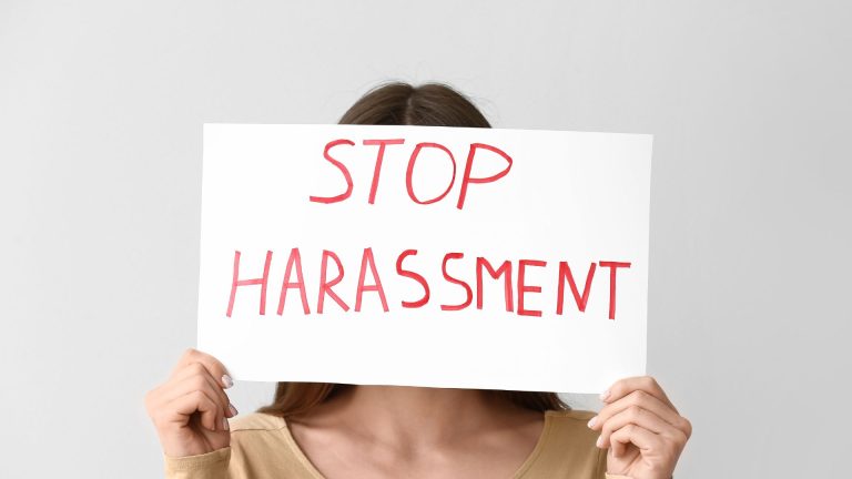 Apa Saja Bentuk Online Harassment dalam Dunia Digital dan Pentingnya untuk Remaja Ketahui Cara Penanganannya