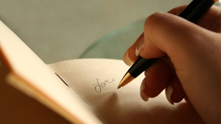 Bagaimana Journaling Membantu Menjaga Kesehatan Mental Remaja?