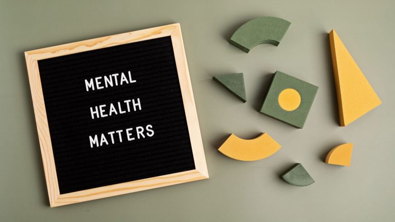 Mengapa Stigma Kesehatan Mental Masih Kuat di Masyarakat Indonesia?