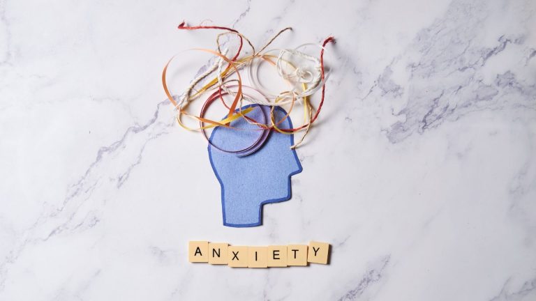 Anxiety Attack vs Panic Attack: Apa Perbedaannya yang Penting untuk Diketahui?