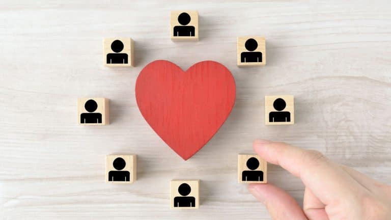 Apa Itu Parasocial Relationship dan Dampaknya bagi Kesehatan Mental Remaja